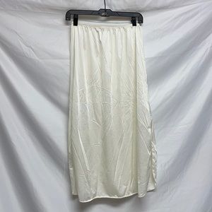 Vintage Vanity Fair Cream Slip Size Large 32” Long